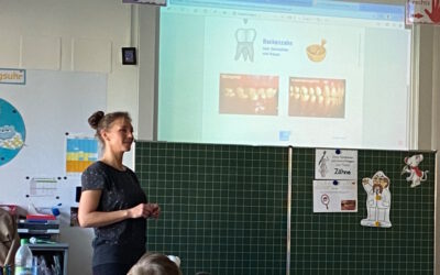 Zahnärztin Dr. Haas in den 1. 2. und 3. Klassen
